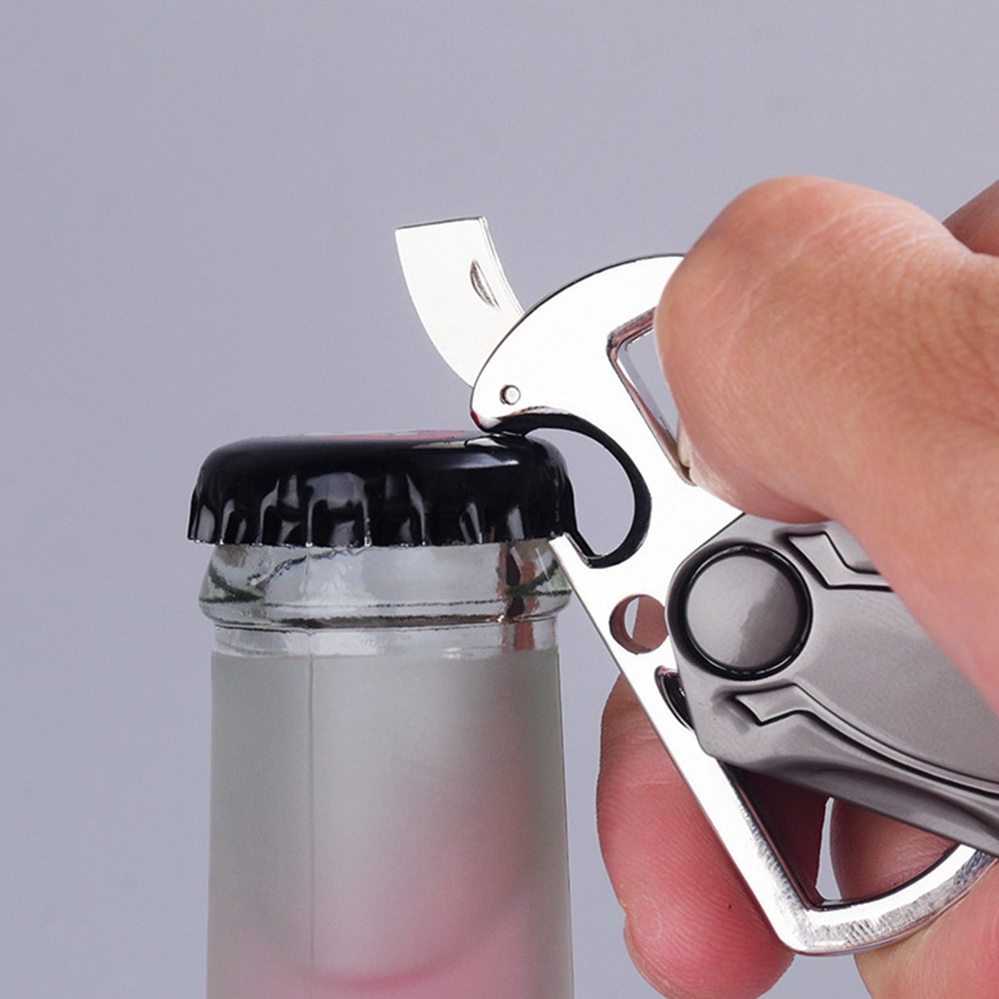 Multifunctional Car Keychain 360 Degree Bearing Rotating Bottle Opener